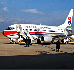 阿里昆莎机场快递航空快运业稳步发展的原因是什么？